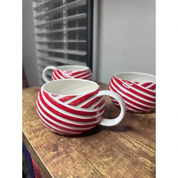 2013 Starbucks Red Candy Cane Striped Mugs Set of 3 - Picture 1 of 3